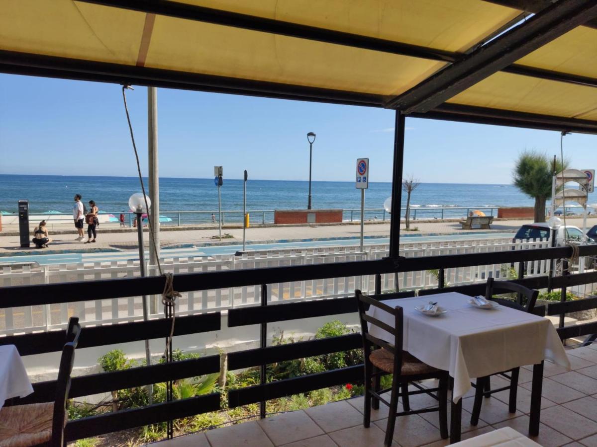 Piccolo Hotel Terracina Eksteriør bilde
