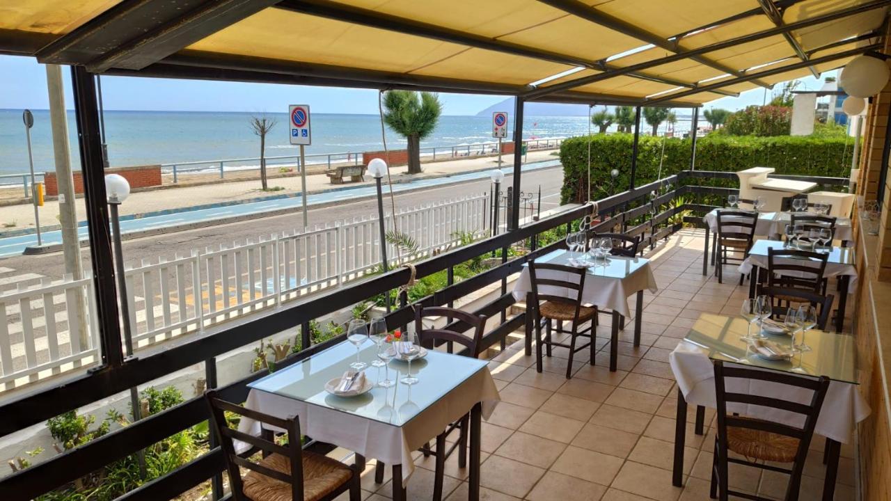 Piccolo Hotel Terracina Eksteriør bilde