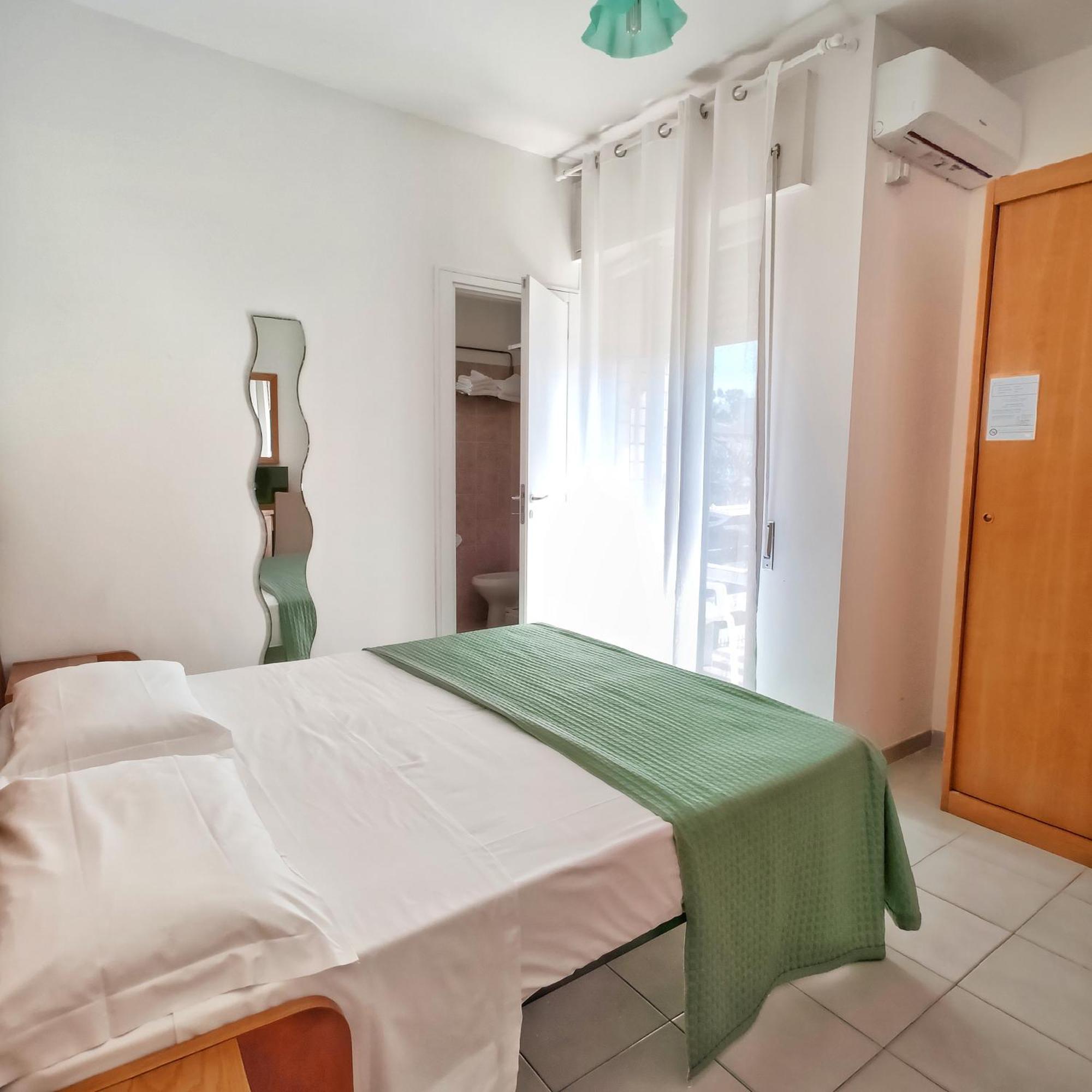 Piccolo Hotel Terracina Eksteriør bilde