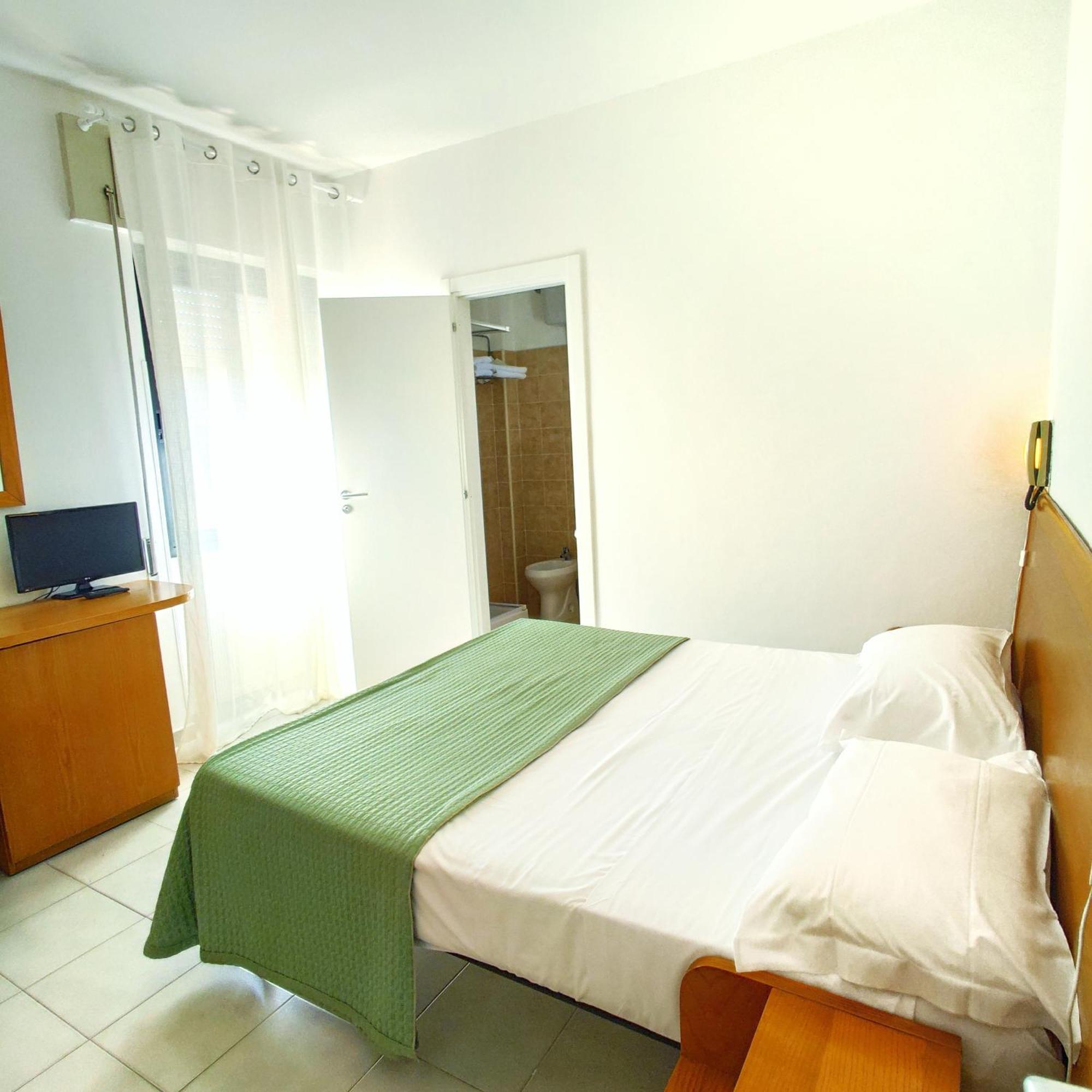 Piccolo Hotel Terracina Eksteriør bilde