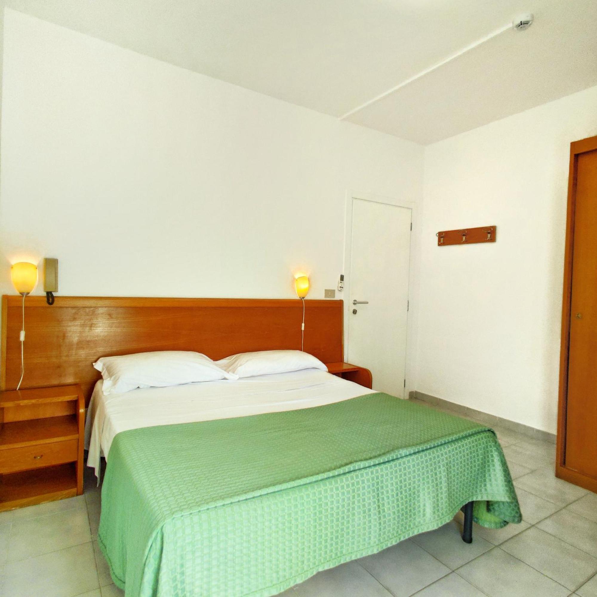 Piccolo Hotel Terracina Eksteriør bilde