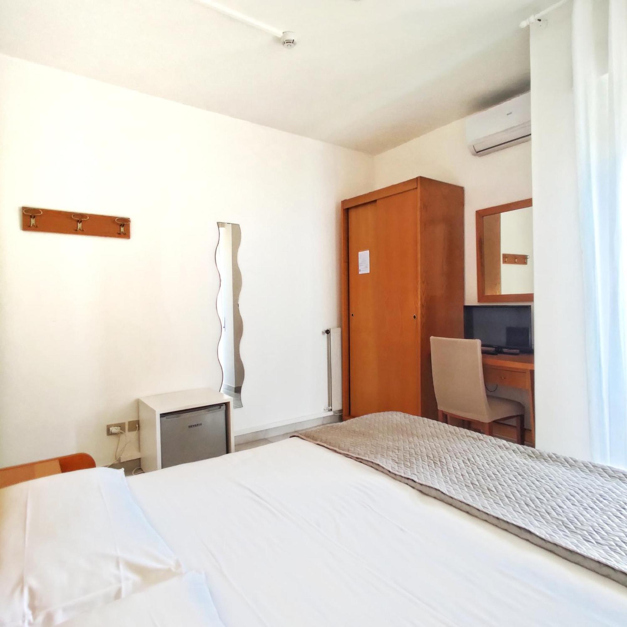 Piccolo Hotel Terracina Eksteriør bilde