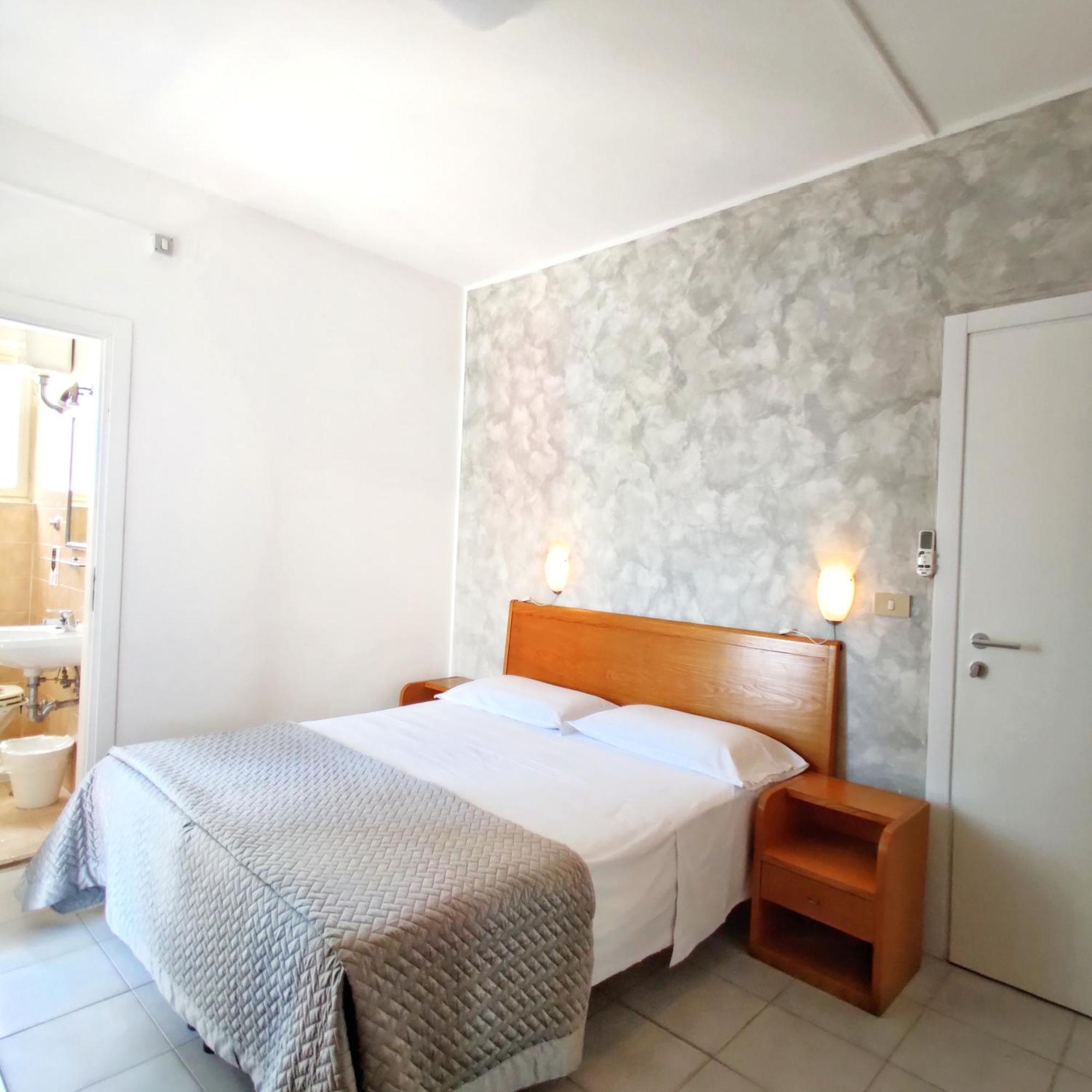 Piccolo Hotel Terracina Eksteriør bilde