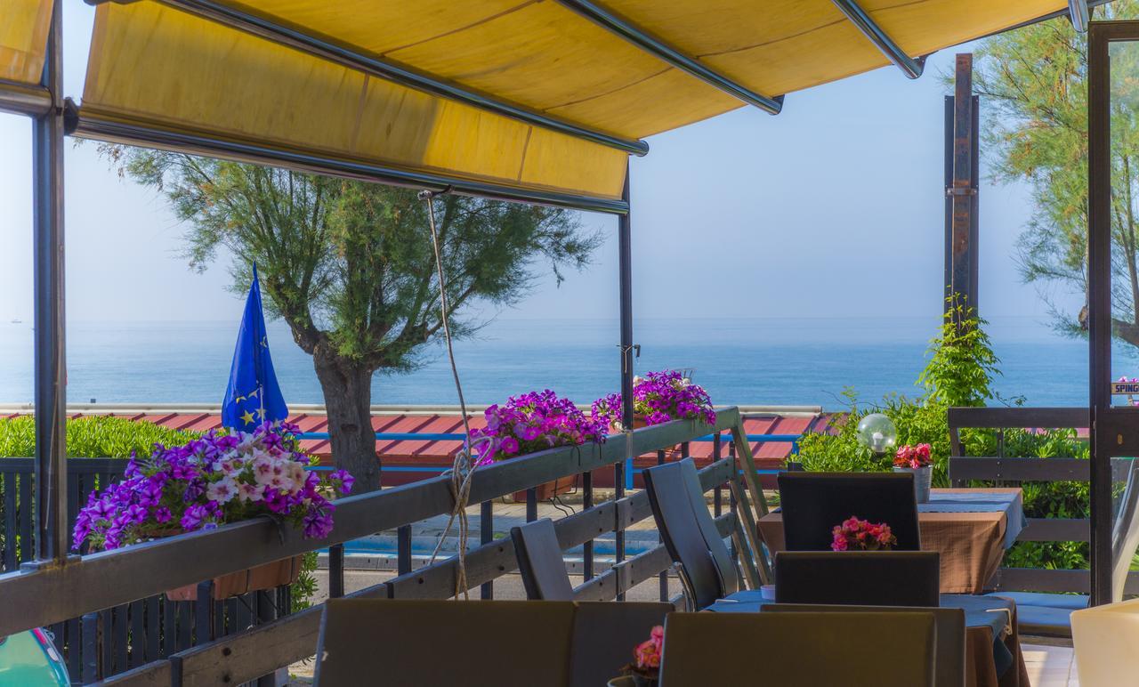 Piccolo Hotel Terracina Eksteriør bilde